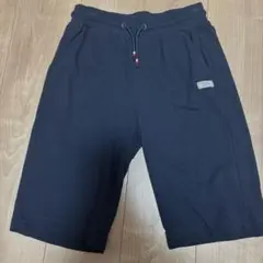 ハーフパンツ　トミーヒルフィガー