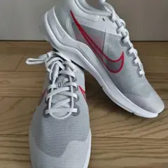 Nike ランニングシューズ ホワイト/レッド