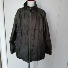 オリーブグリーン ナイロンジャケット
