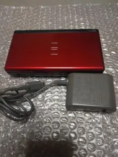 任天堂-DS-ライト、クリムゾンレッド-アダプター付き…