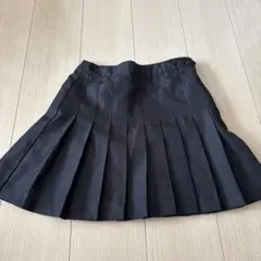 プリーツスカート