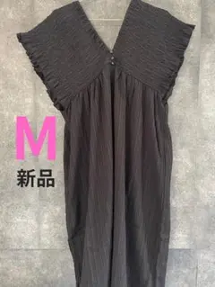 【新品】しまむらシャーリングサロペット Laxdantia Mサイズ　ブラック