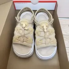 NIKE エアマックス ココ サンダル ベージュ 23cm