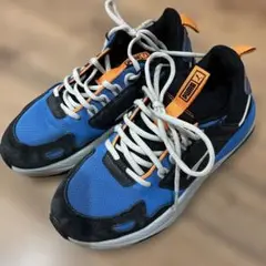 【8/31までお値引中】 PUMA スニーカー　25
