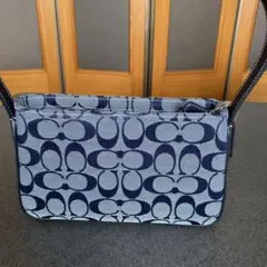 COACH ANA創立50周年商品「コーチ　シグネスチャーバックスモールジップ」 COACH ANA創立50周年商品「コーチシグネスチャーバックスモール