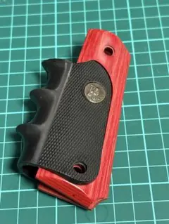 DAA製実物1911用カーボンファイバーグリップ 新品