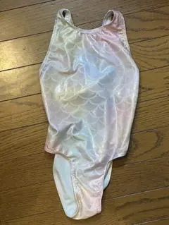 淡いピンクのスイムウェア 145センチ