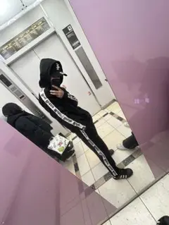 Item thumbnail for item 160e05cc-ce7e-4548-8afc-46f7b8aea173