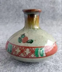 渋草焼　竹洞舎　渋草陶窯　渋草柳三作　色絵花文　香合　共布共箱　V　7323 渋草焼 竹洞舎 渋草陶窯 渋草柳三作 色絵花文 香合 共布共箱 V