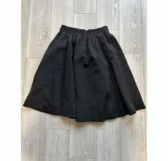 90%オフ　フレアスカート アーバンリサーチ　膝丈スカート 春服　ブラック
