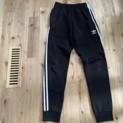adidas 3本ライン トレーニングパンツ 黒
