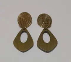 Item thumbnail for item e31802d5-334c-43e5-8f76-b84acf833284