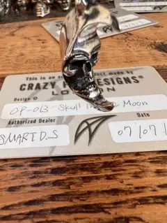 Crazypig Skull in the moon pendant