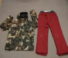 クイックシルバー(QUIKSILVER)スノーボードウェア 上下セット
