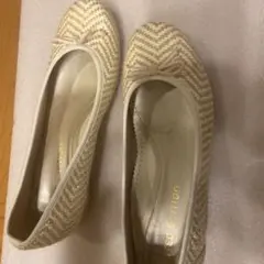 アイボリー 編み込みデザイン フラットシューズ　美品