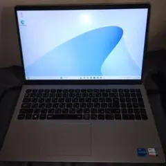 デル Inspiron 15 3530 i5-1335U 16GB 512GB