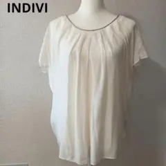 INDIVI ラグラン袖 プリーツ ゆったり クリーム色 M〜Lsize