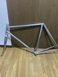 ピストフレーム(ストラトス)