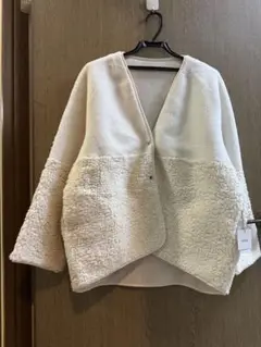 リバーシブルコート　アウター　アイボリー
