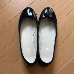 ネイビー バレエシューズ エナメル　ラテナーチェ