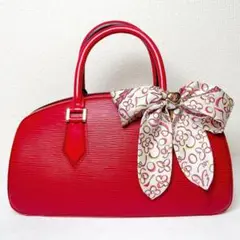 気分がアップするバッグ✨LOUIS VUITTON 真っ赤なハンドバッグ
