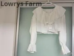 新品タグ付き　LOWRYS FARM ホワイトクロップドシャツ　ブラウス