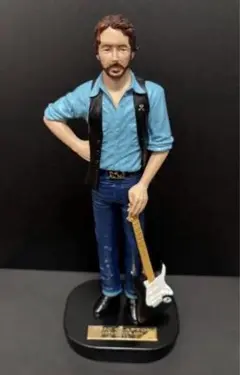 【美品】エリック・クラプトン JAPANツアー 1000体限定フィギュア 美品】エリック・クラプトン JAPANツアー 1000体限定フィギュア