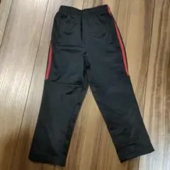 キッズジャージ 黒と赤のストライプ