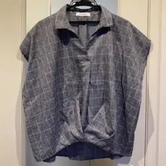 格子柄シャツ