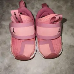 Jordan ピンク スニーカー マジックテープ式
