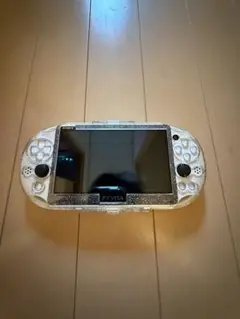 PlayStation Vita ホワイト　本体カバー付き