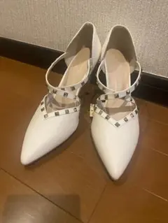 新品未使用❗️ スタッズ付きパンプス