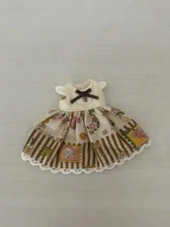Item thumbnail for item 8ff29cdb-1972-4e66-b81e-c870a362b4ea