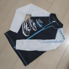 ラッシュガード