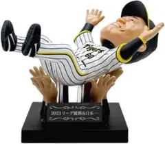 岡田彰布 #80  胴上 ボブルヘッドフィギュア Amazon.co.jp: 阪神タイガース 2024年 岡田彰布監督 胴上げ