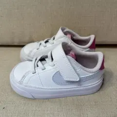 新品未使用　NIKE コートレガシー スニーカー ファーストシューズ
