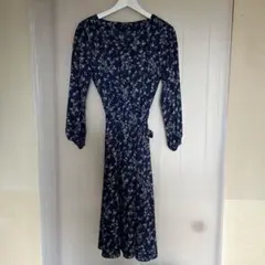 ネイビー花柄ワンピース Mサイズ