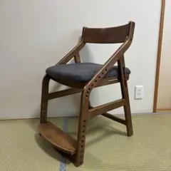 トレッペ　キッズチェア ダークブラウン