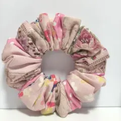 チェリーピンク系　シュシュ　ハンドメイド　シンプル