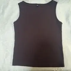 ユニクロ　ボートネック ノースリーブ T　ブラウントップス　UNIQLO