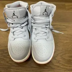NIKEエアージョーダン1 ミッド　ウルフグレーレーサーピンクブラック
