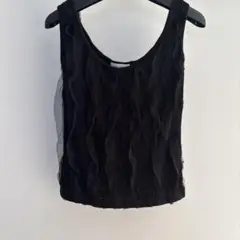 AGAWD ブラック フリルタンクトップ