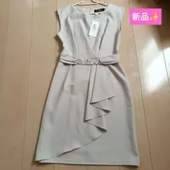 サリアsalireパールデザインワンピース　新品✨