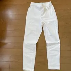 ホワイト スリムフィット パンツ　レディースGU