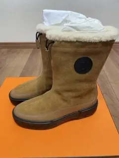 Item thumbnail for item 17617519-0757-435c-8918-a1467be951de