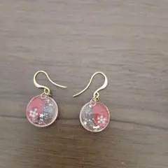 ピンク花模様ラメ入りフックピアス