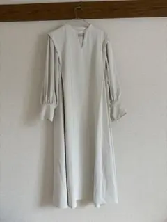 【新品・未使用】KBF ワンピース　ホワイト　Freesize
