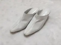 Item thumbnail for item f7ce7aa6-1bdb-4303-8ee7-a4ff00c33234