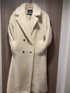 ZARA 今季完売品 新品 フェイクボアコート