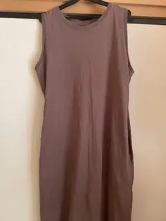 レディースワンピース　シンプルで上品　大人おしゃれ　涼しげ　おすすめ